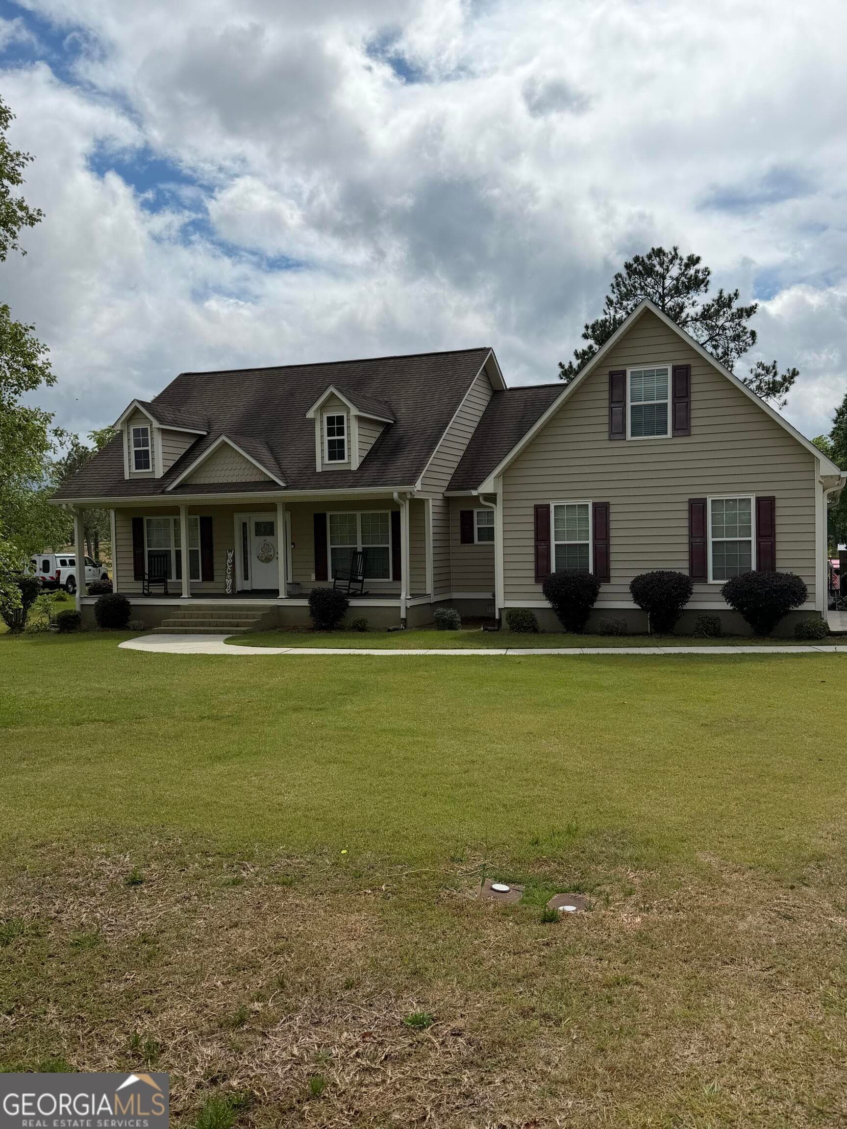 4 bedroom, 2 bathroom, 1,972 sq ft single family residence sold at 34 Surrey Circle, Tifton, GA 31793