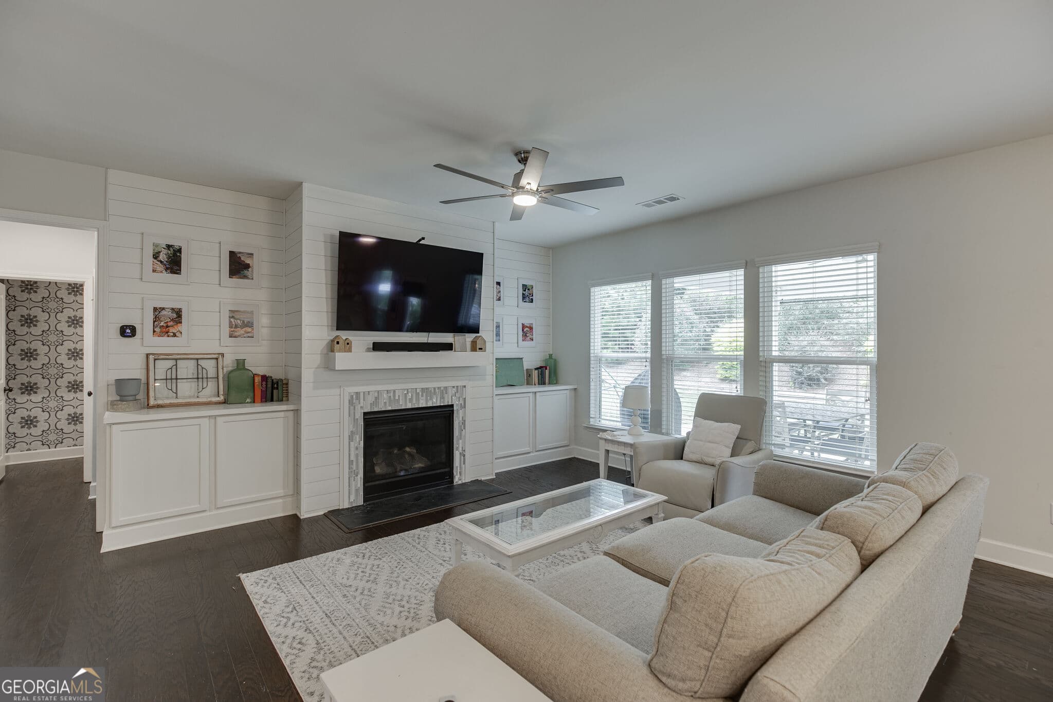 4 bedroom, 2.5 bathroom, 2,968 sq ft single family residence for sale at 5922 Ash Hill Place, Hoschton, GA 30548 — photo 4
