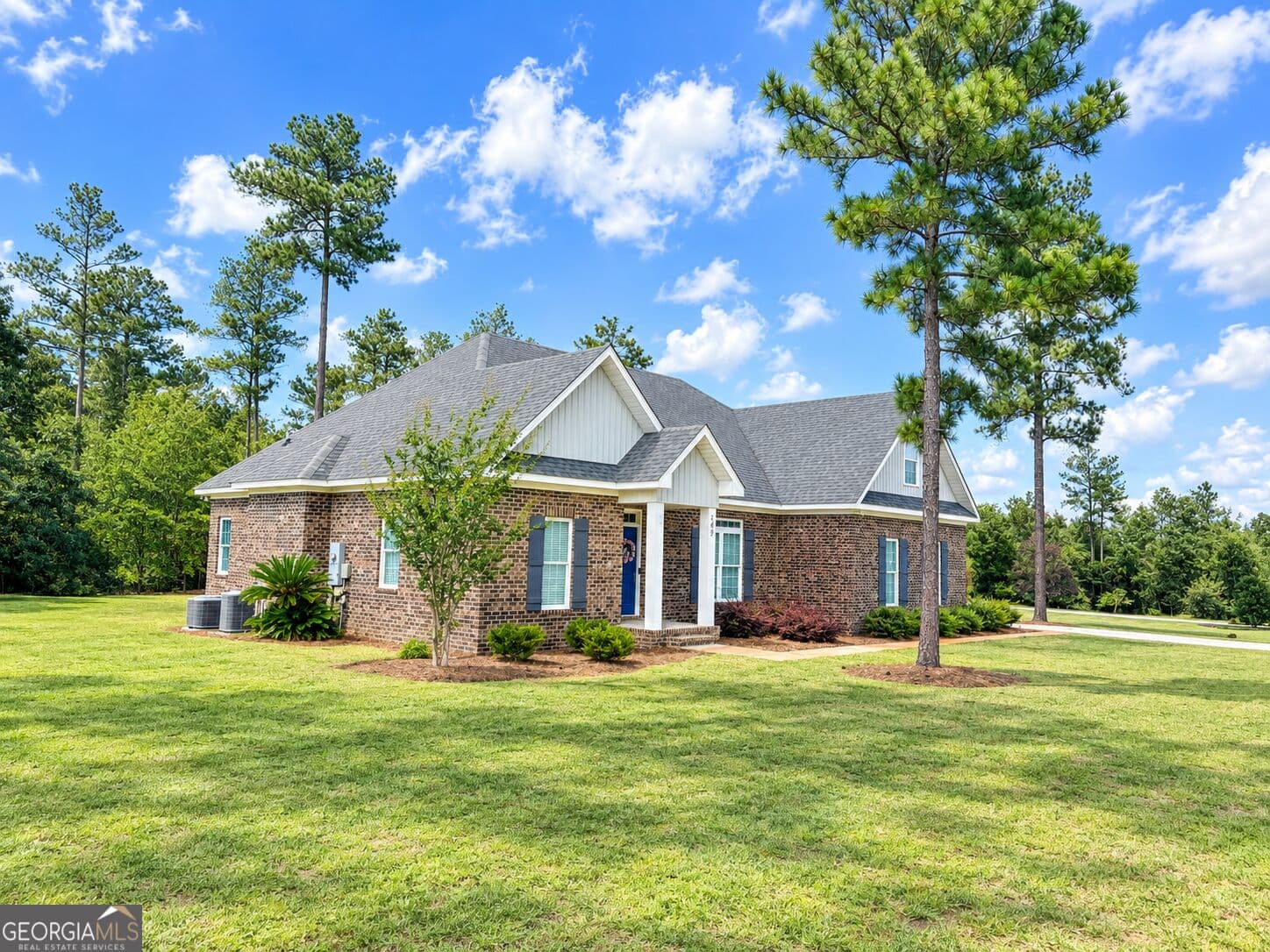 4 bedroom, 3.5 bathroom, 2,152 sq ft single family residence for sale at 205 Youngblood Road, Statesboro, GA 30461 — photo 2