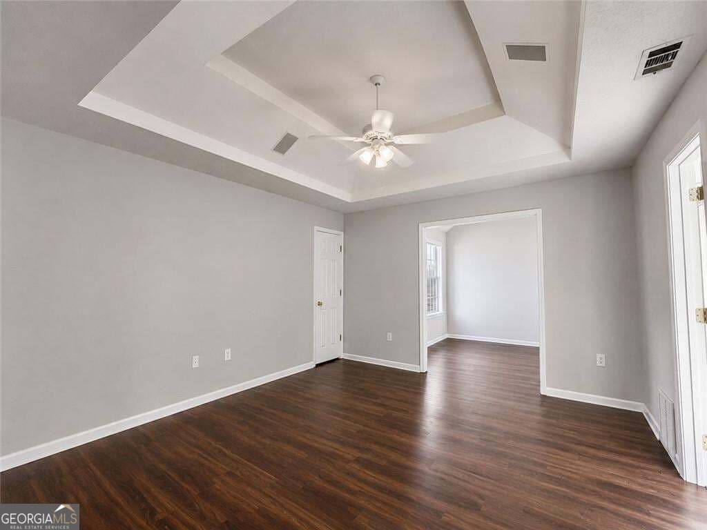 5 bedroom, 3 bathroom, 3,658 sq ft single family residence for rent at 2657 Amberly Glen Drive, Dacula, GA 30019 for $2,500 a month — photo 6