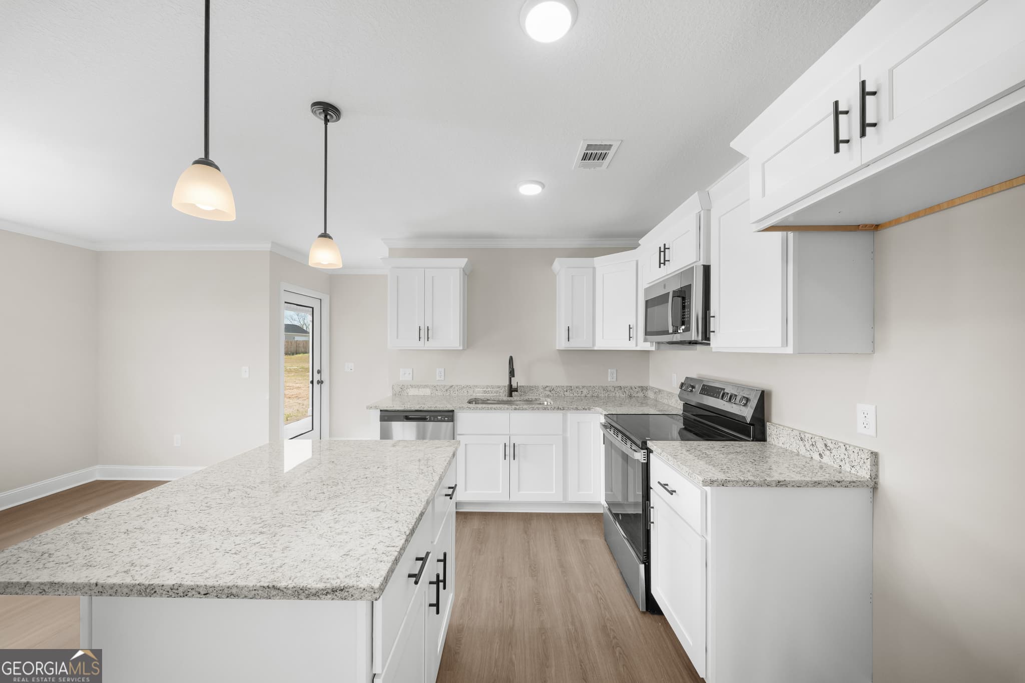 3 bedroom, 2 bathroom, 1,525 sq ft single family residence for sale at 1109 Spurweed Lane 48, Statesboro, GA 30458 — photo 8