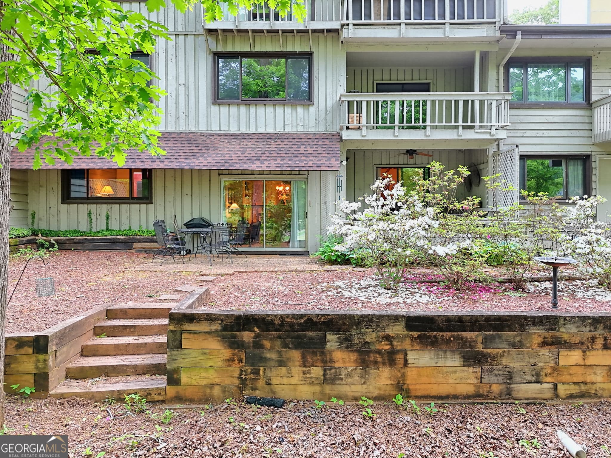 3 bedroom, 3 bathroom, 1,653 sq ft condominium sold at 251 Shakespeare Drive 323, Clayton, GA 30525