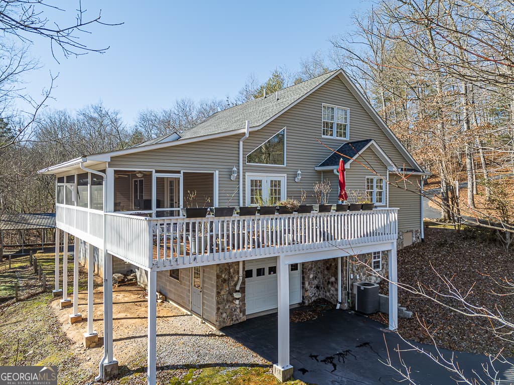 3 bedroom, 3.5 bathroom single family residence sold at 425 Tarheel West Drive, Murphy, NC 28906