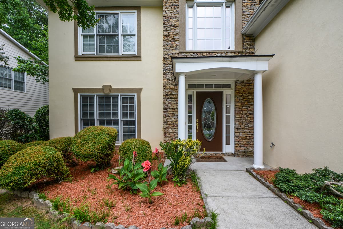 4 bedroom, 2.5 bathroom, 2,118 sq ft single family residence for sale at 4736 Cedar Wood Drive, Lilburn, GA 30047 — photo 5