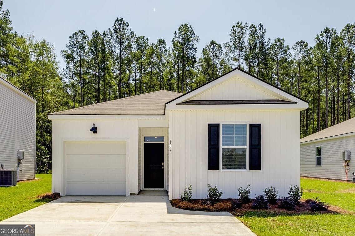 128 Lake Side Drive, Port Wentworth, GA 31407 — most recent listing photo