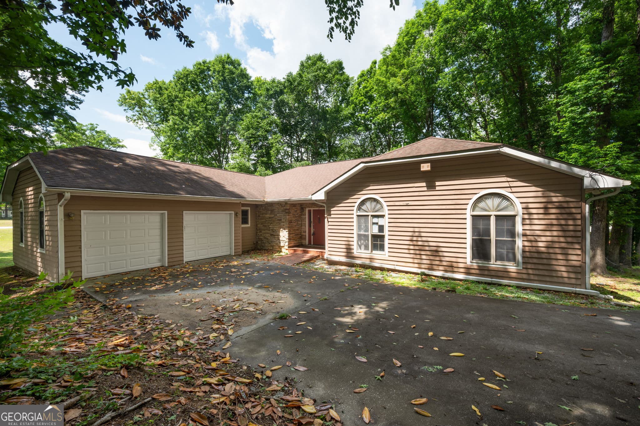 4 bedroom, 3 bathroom single family residence sold at 3245 W Anderson Drive, Lithia Springs, GA 30122