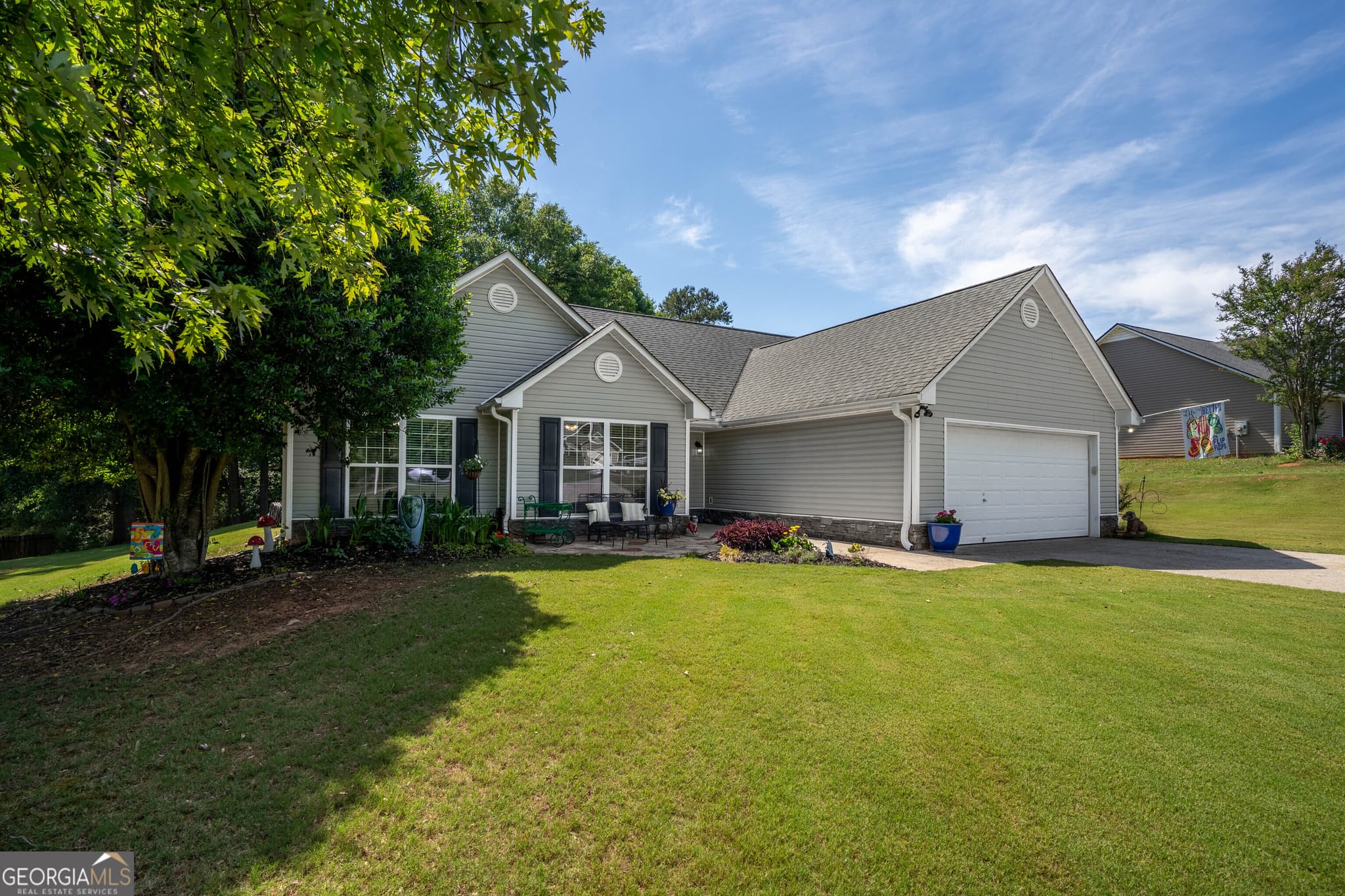3 bedroom, 2 bathroom, 1,557 sq ft single family residence sold at 327 Tallassee Lane, Statham, GA 30666