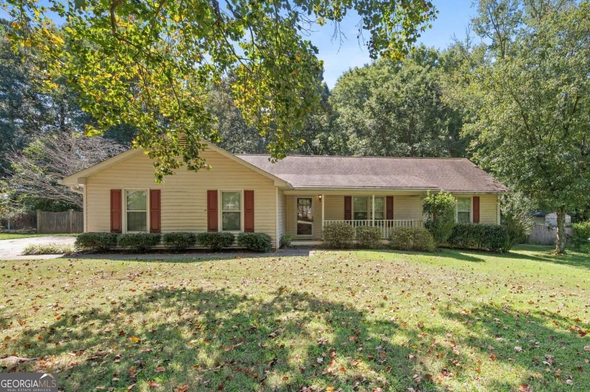 3 bedroom, 2 bathroom, 2,604 sq ft single family residence for rent at 1893 Stanton Way, Jonesboro, GA 30236 for $1,700 a month — photo 1 of 1