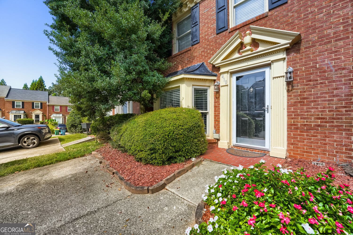 2 bedroom, 2.5 bathroom, 1,536 sq ft townhouse for rent at 410 Forestgate Court, Sandy Springs, GA 30350 for $2,000 a month — photo 2