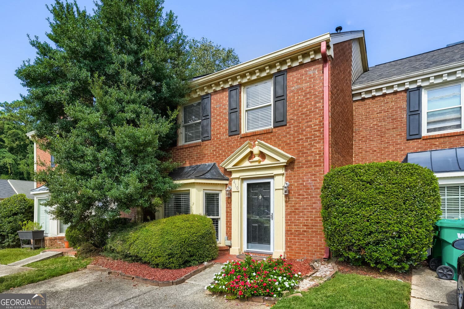 2 bedroom, 2.5 bathroom, 1,536 sq ft townhouse for rent at 410 Forestgate Court, Sandy Springs, GA 30350 for $2,000 a month — photo 3