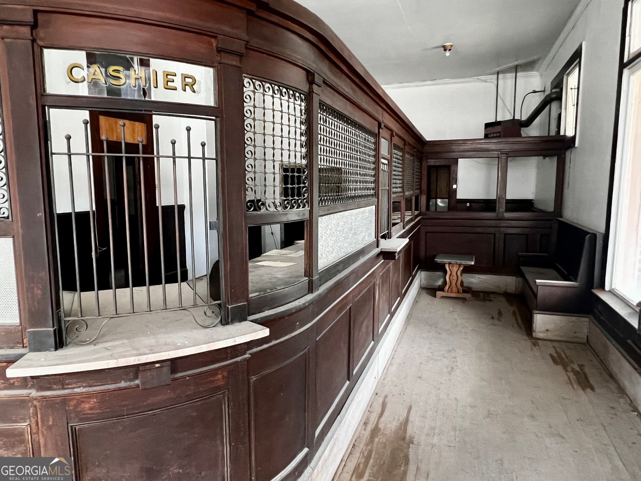 1 bedroom, 2 bathroom, 8,500 sq ft mixed use for sale at 140 Montgomery Street, Toomsboro, GA 31090 — photo 6
