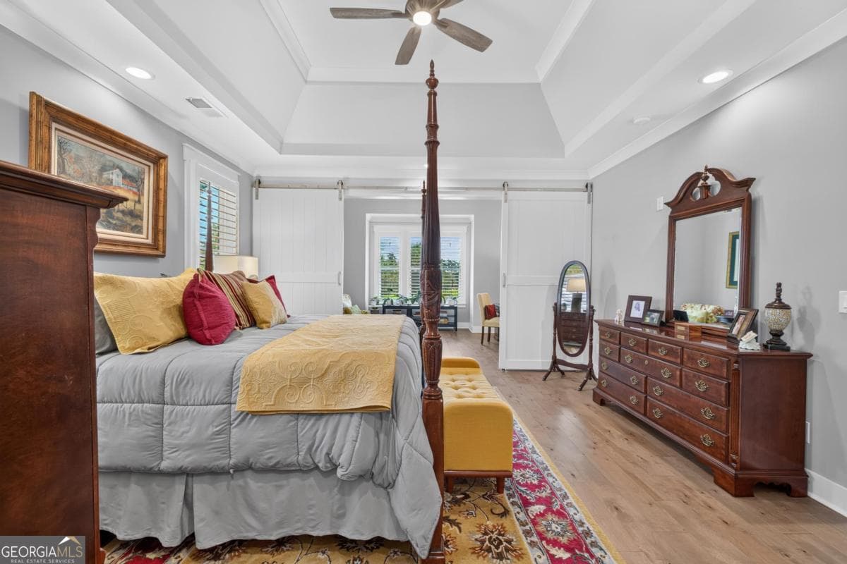 5 bedroom, 4 bathroom, 3,245 sq ft single family residence for sale at 2171 Osprey Poynte, Greensboro, GA 30642 — photo 8