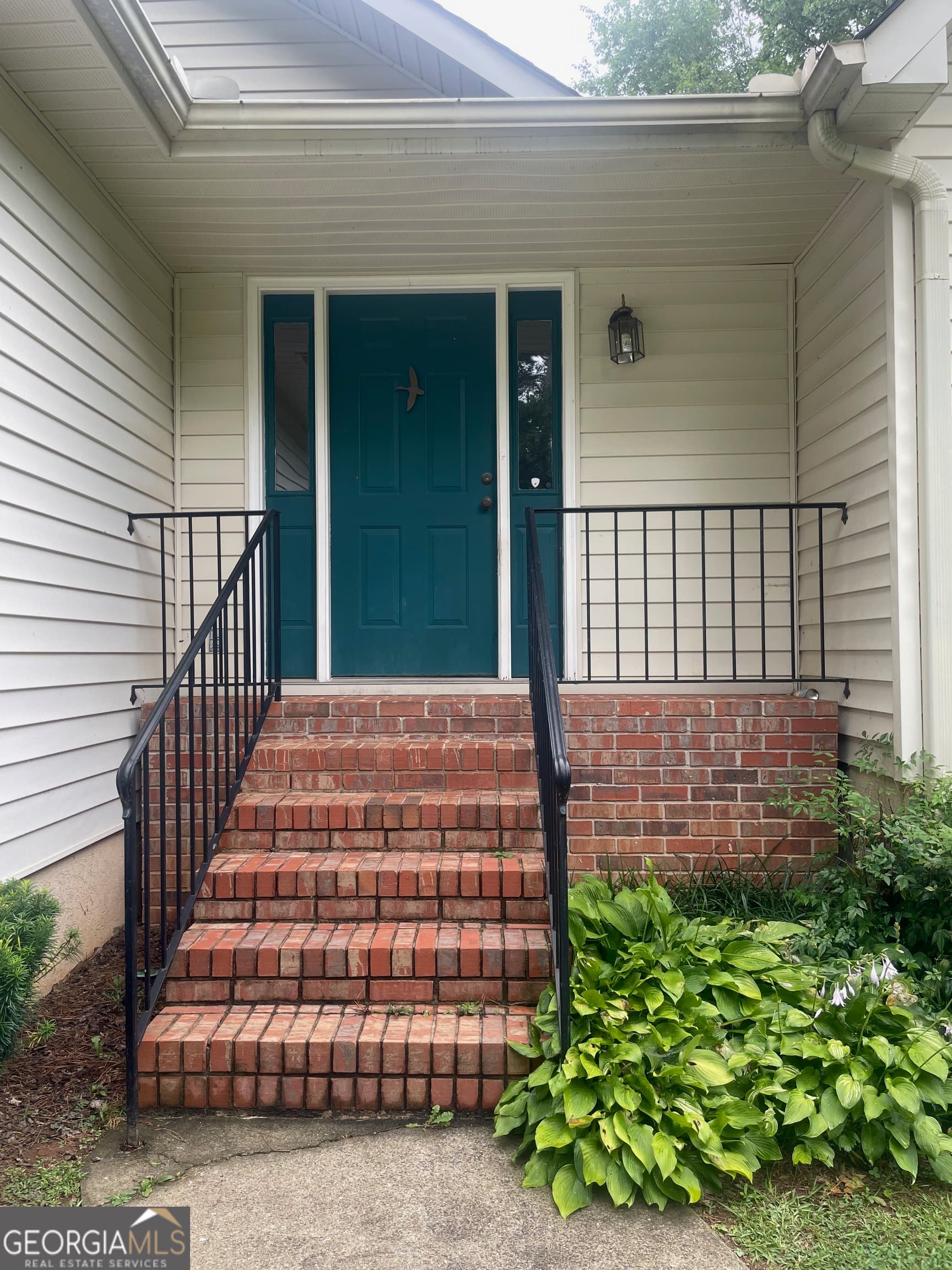 3 bedroom, 2 bathroom, 1,861 sq ft single family residence for sale at 170 Thistledown Place, Mount Airy, GA 30563 — photo 4