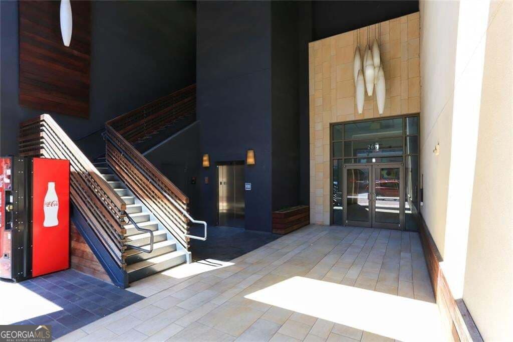 1 bedroom, 1.5 bathroom, 1,108 sq ft condominium for sale at 265 18th Street 2341, Atlanta, GA 30363 — photo 2