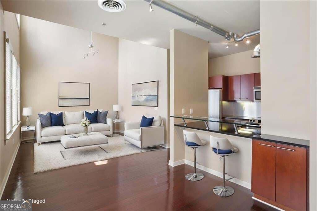 1 bedroom, 1.5 bathroom, 1,108 sq ft condominium for sale at 265 18th Street 2341, Atlanta, GA 30363 — photo 8