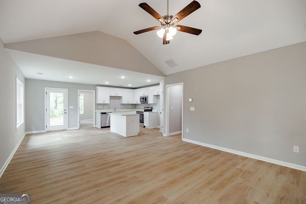 3 bedroom, 2 bathroom, 1,253 sq ft single family residence for sale at 303 Ashbrook Trace Drive LOT 18, Athens, GA 30605 — photo 6