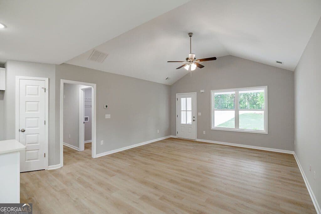 3 bedroom, 2 bathroom, 1,253 sq ft single family residence for sale at 303 Ashbrook Trace Drive LOT 18, Athens, GA 30605 — photo 4