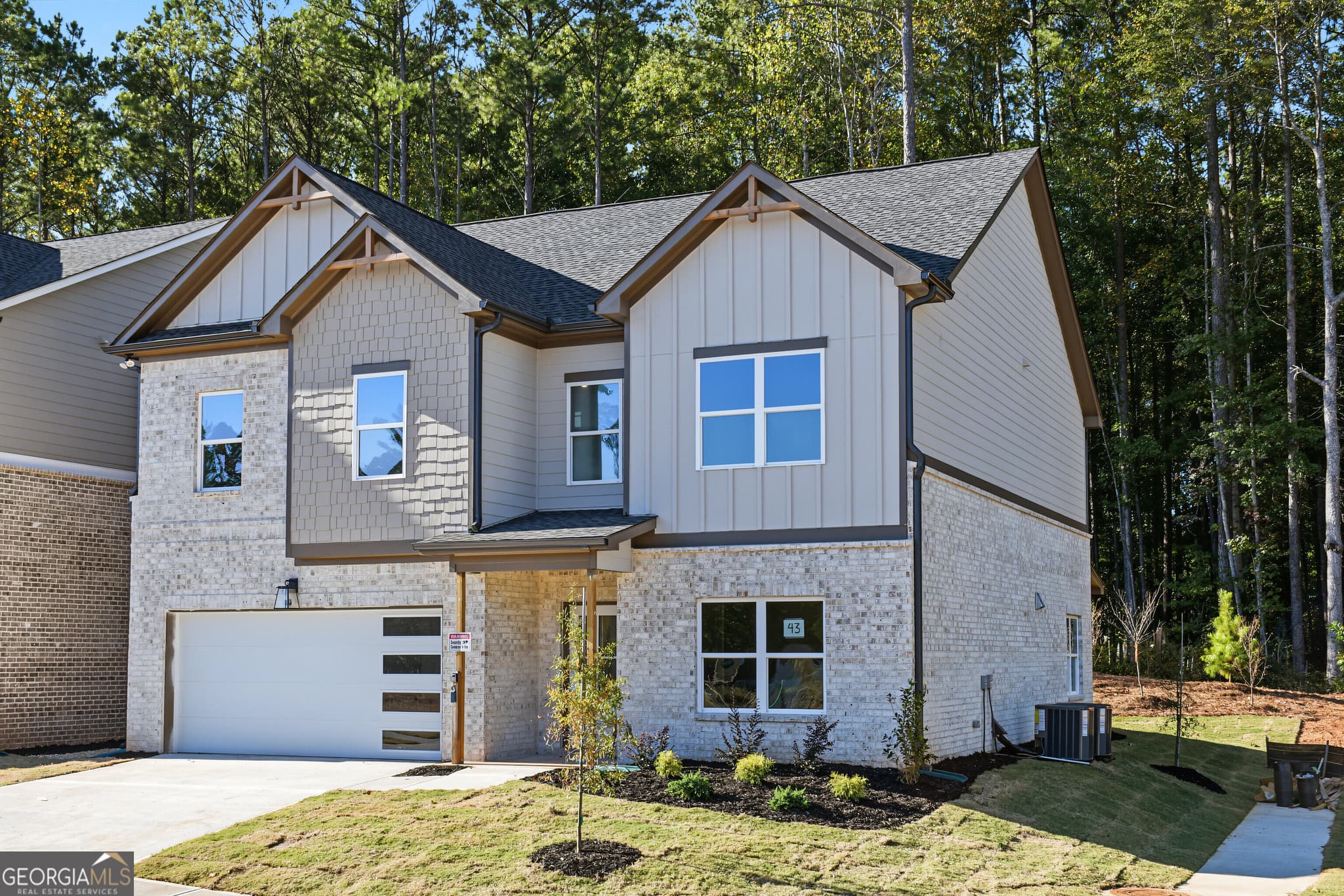 5 bedroom, 3 bathroom, 2,889 sq ft single family residence for sale at 3101 Kentmere Way, Lawrenceville, GA 30044 — photo 2