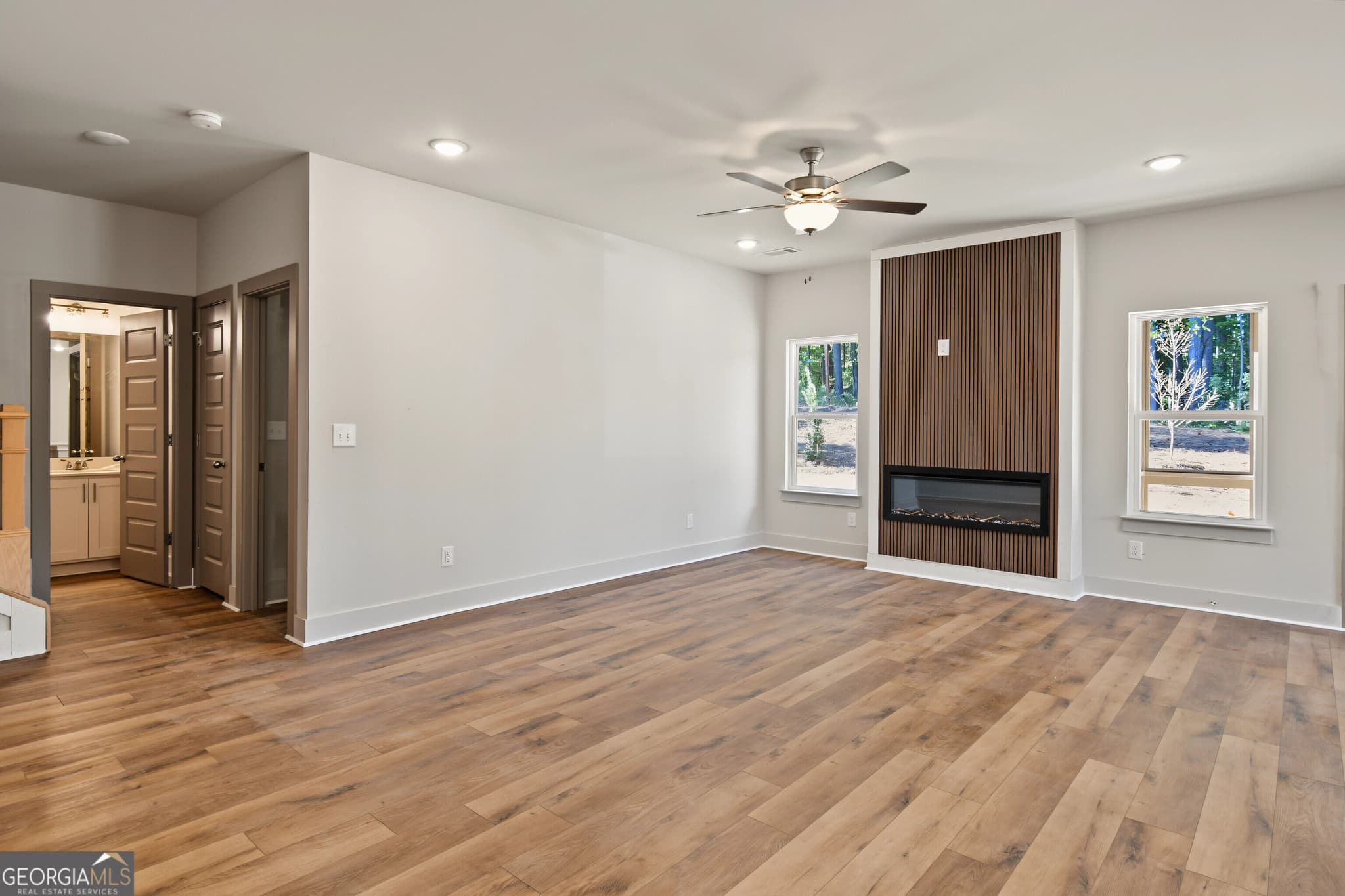 5 bedroom, 3 bathroom, 2,889 sq ft single family residence for sale at 3101 Kentmere Way, Lawrenceville, GA 30044 — photo 10