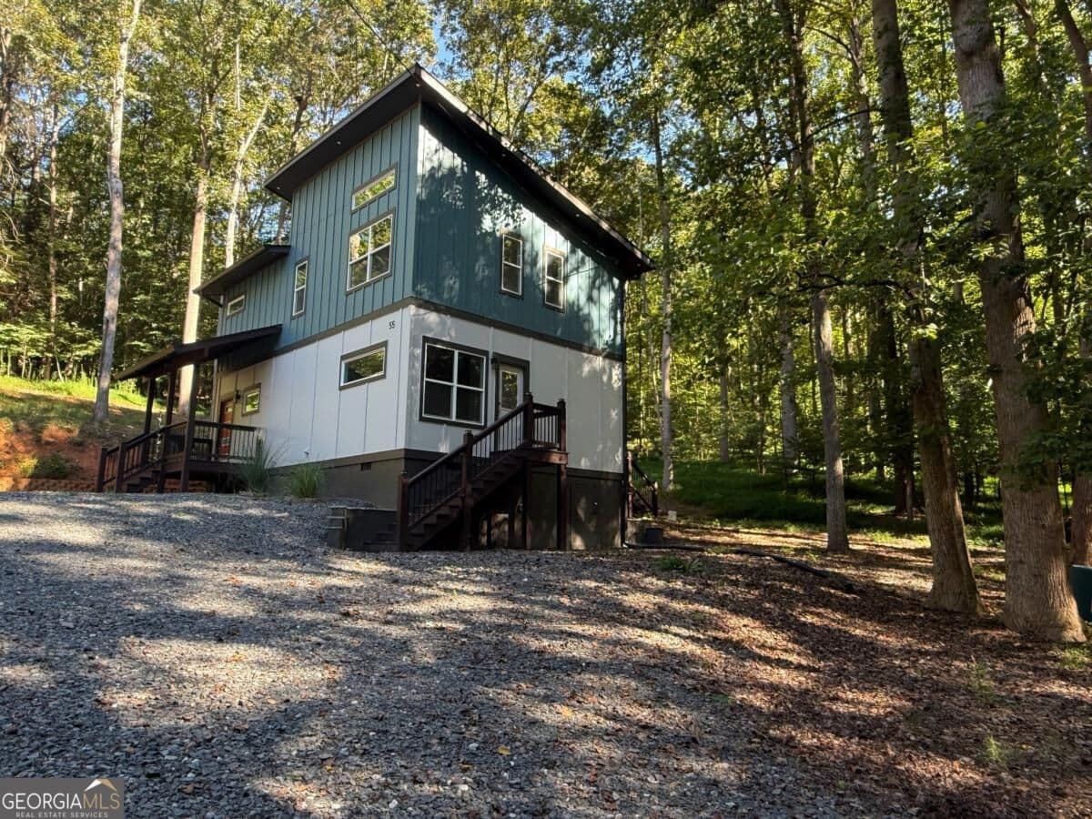 3 bedroom, 2.5 bathroom, 1,423 sq ft cabin,single family residence for sale at 55 Elmwood Circle, Ellijay, GA 30540 — photo 3