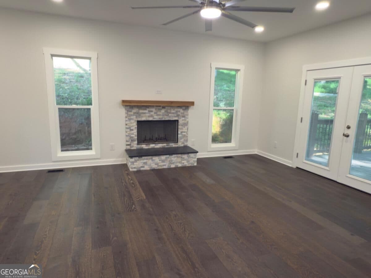3 bedroom, 2.5 bathroom, 1,423 sq ft cabin,single family residence for sale at 55 Elmwood Circle, Ellijay, GA 30540 — photo 9