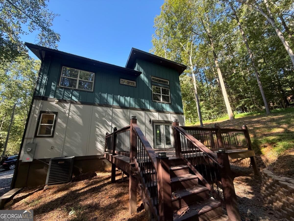3 bedroom, 2.5 bathroom, 1,423 sq ft cabin,single family residence for sale at 55 Elmwood Circle, Ellijay, GA 30540 — photo 4