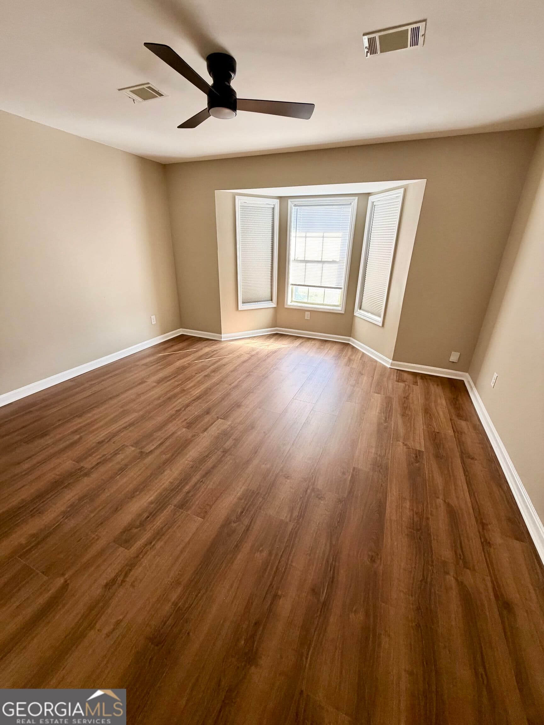 2 bedroom, 2 bathroom, 1,239 sq ft townhouse for rent at 308 Williamsburg Avenue, Warner Robins, GA 31088 for $1,800 a month — photo 4