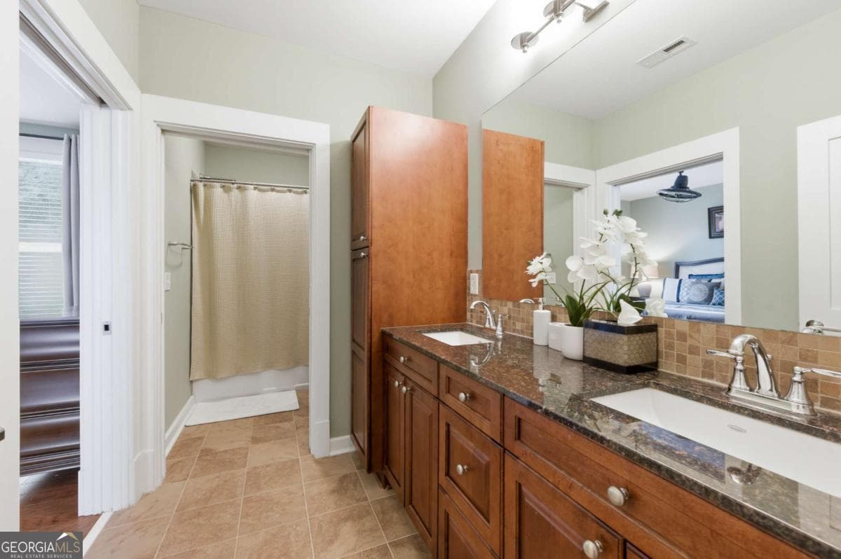 3 bedroom, 2 bathroom, 1,754 sq ft condominium for sale at 117 S Bay Road 402, Eatonton, GA 31024 — photo 9