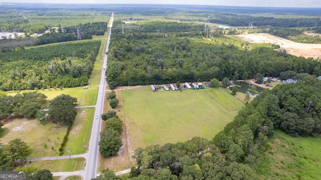 4 bedroom, 2 bathroom, 2,455 sq ft single family residence for sale at 2301 Us Highway 80, Bloomingdale, GA 31302 — photo 7