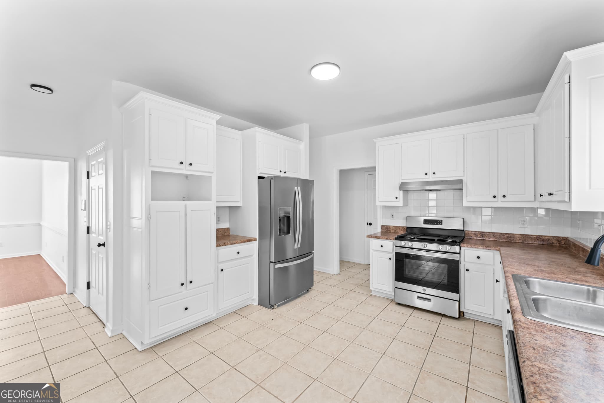 4 bedroom, 2.5 bathroom, 2,912 sq ft single family residence for rent at 4267 Azalea Walk, Ellenwood, GA 30294 for $2,890 a month — photo 7
