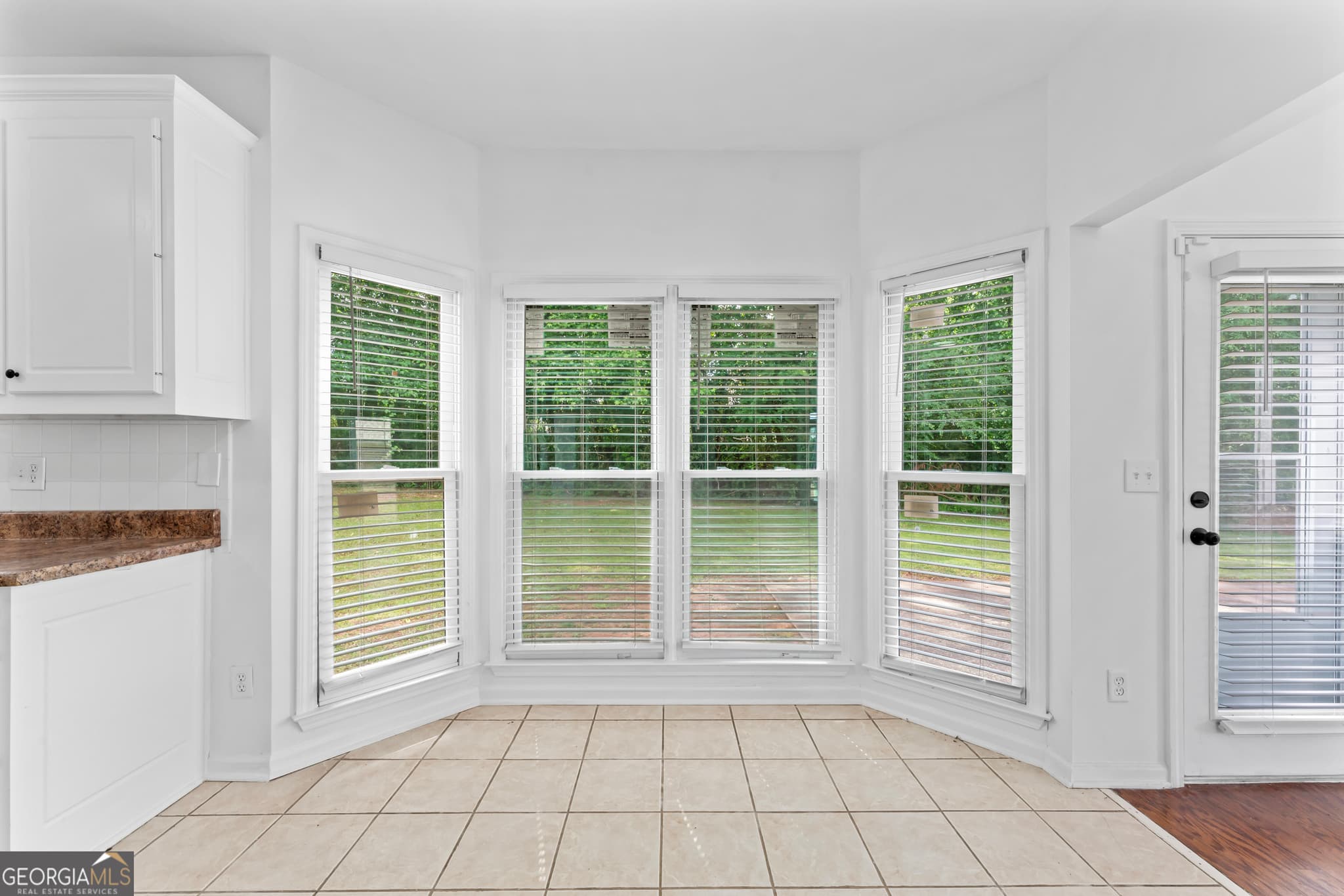 4 bedroom, 2.5 bathroom, 2,912 sq ft single family residence for rent at 4267 Azalea Walk, Ellenwood, GA 30294 for $2,890 a month — photo 8