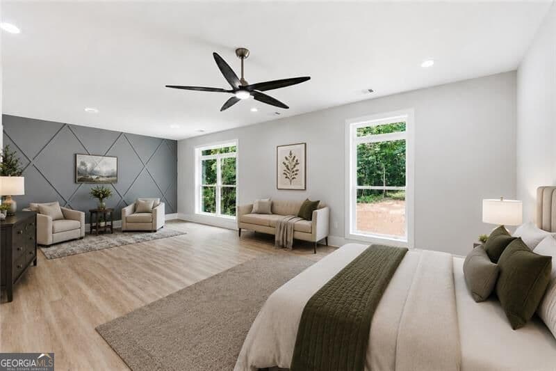 5 bedroom, 2.5 bathroom, 2,640 sq ft single family residence for sale at 5851 Canterbury Way, Clermont, GA 30527 — photo 6