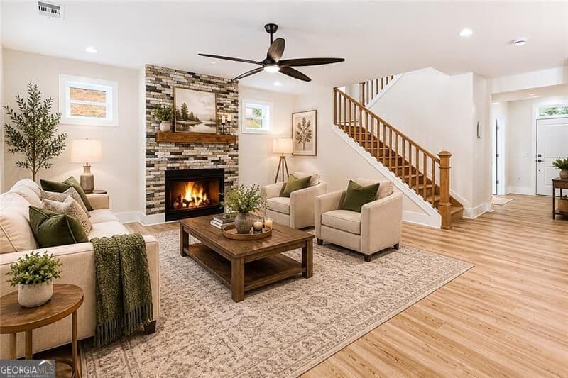 5 bedroom, 2.5 bathroom, 2,640 sq ft single family residence for sale at 5851 Canterbury Way, Clermont, GA 30527 — photo 5