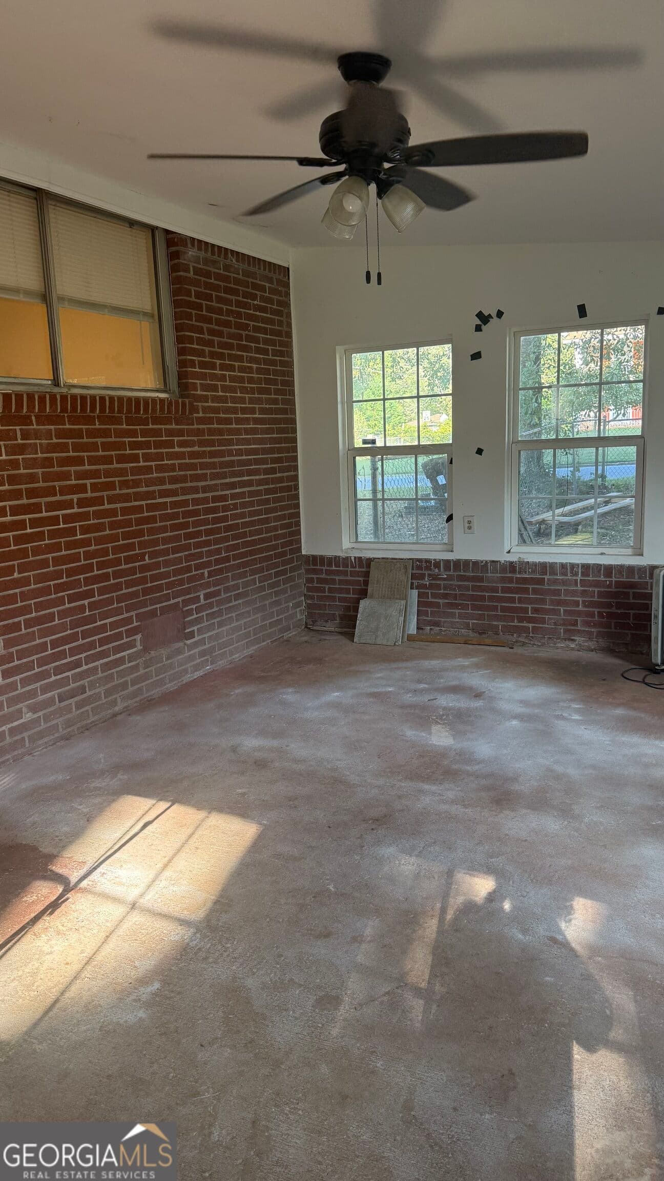 3 bedroom, 1 bathroom, 1,100 sq ft single family residence for sale at 2840 Carriage Lane, South Fulton, GA 30349 — photo 3