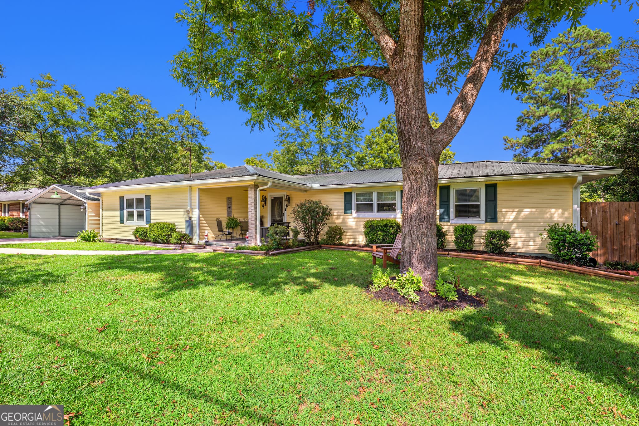 3 bedroom, 2 bathroom, 1,240 sq ft single family residence for sale at 89 Gloria Street, Hartwell, GA 30643 — photo 3
