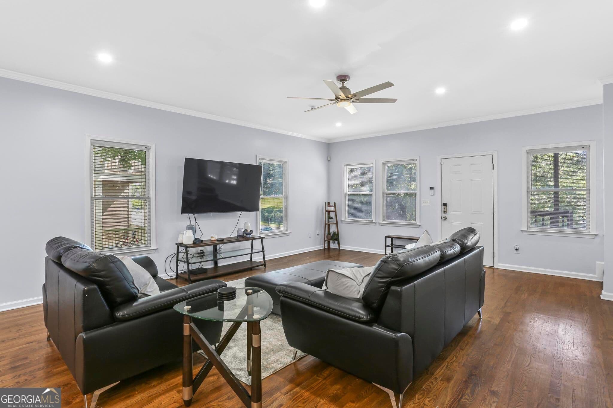 3 bedroom, 2.5 bathroom, 2,070 sq ft single family residence for rent at 687 Windsor Street, Atlanta, GA 30310 for $2,500 a month — photo 7