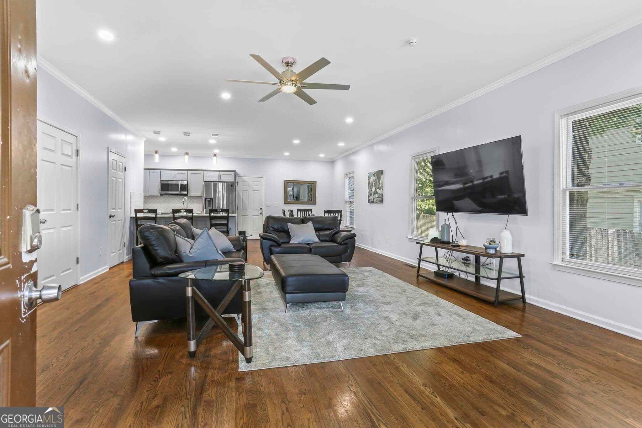 3 bedroom, 2.5 bathroom, 2,070 sq ft single family residence for rent at 687 Windsor Street, Atlanta, GA 30310 for $2,500 a month — photo 3