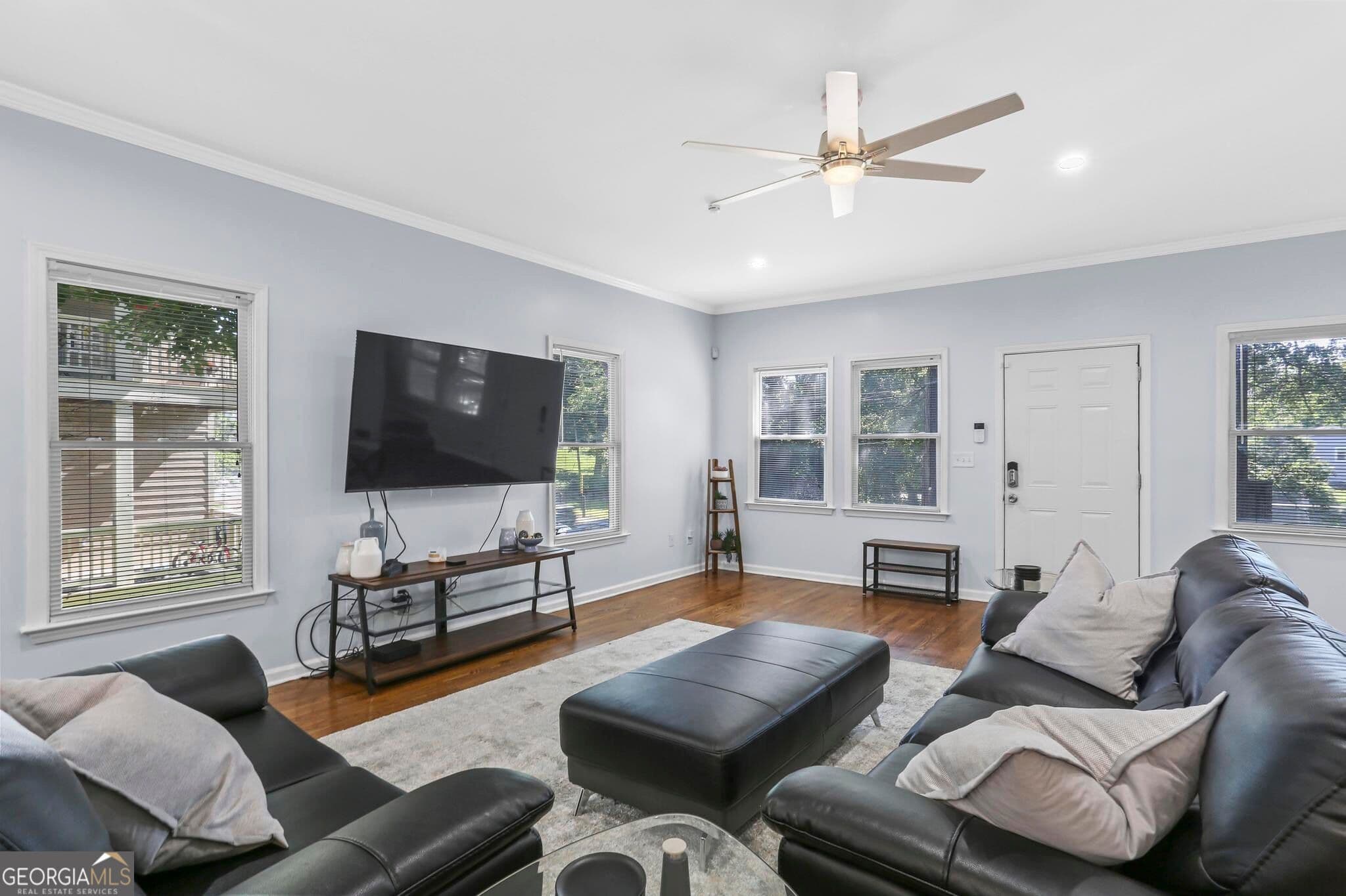 3 bedroom, 2.5 bathroom, 2,070 sq ft single family residence for rent at 687 Windsor Street, Atlanta, GA 30310 for $2,500 a month — photo 5