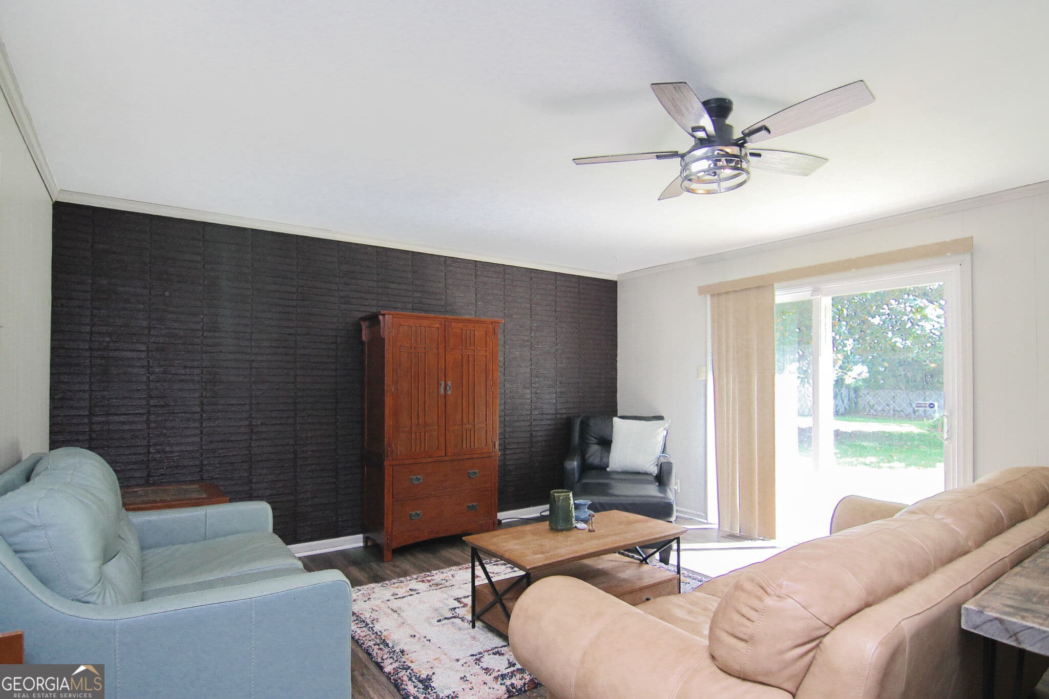 3 bedroom, 2 bathroom, 1,580 sq ft single family residence for sale at 416 Knodishall Drive, Warner Robins, GA 31093 — photo 2