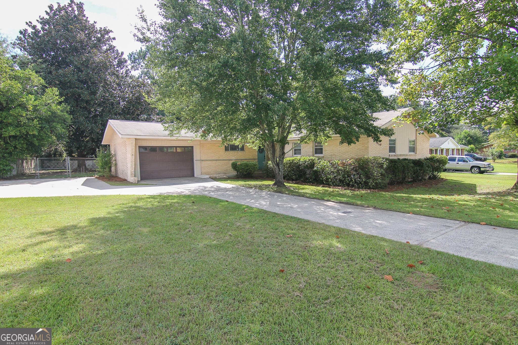 3 bedroom, 2 bathroom, 1,580 sq ft single family residence for sale at 416 Knodishall Drive, Warner Robins, GA 31093 — photo 1 of 19