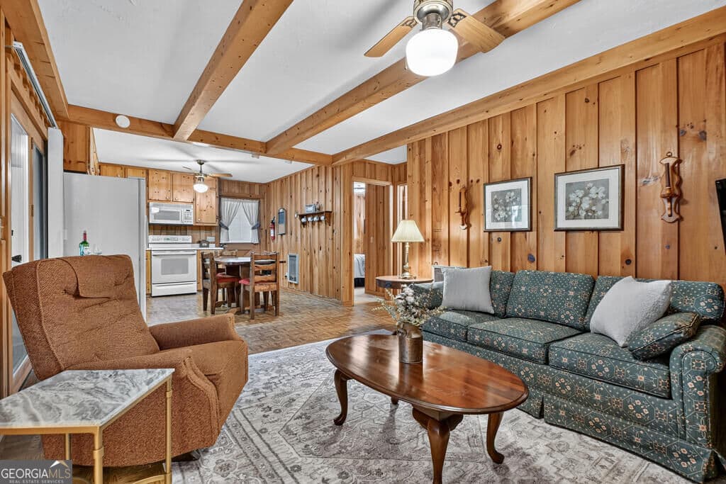 3 bedroom, 2 bathroom, 960 sq ft cabin,single family residence for sale at 5 Tanglewood Lane, Blue Ridge, GA 30513 — photo 5