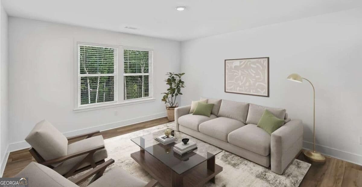 4 bedroom, 3 bathroom, 3,065 sq ft single family residence for sale at 4545 Coburn Path, Cumming, GA 30028 — photo 3