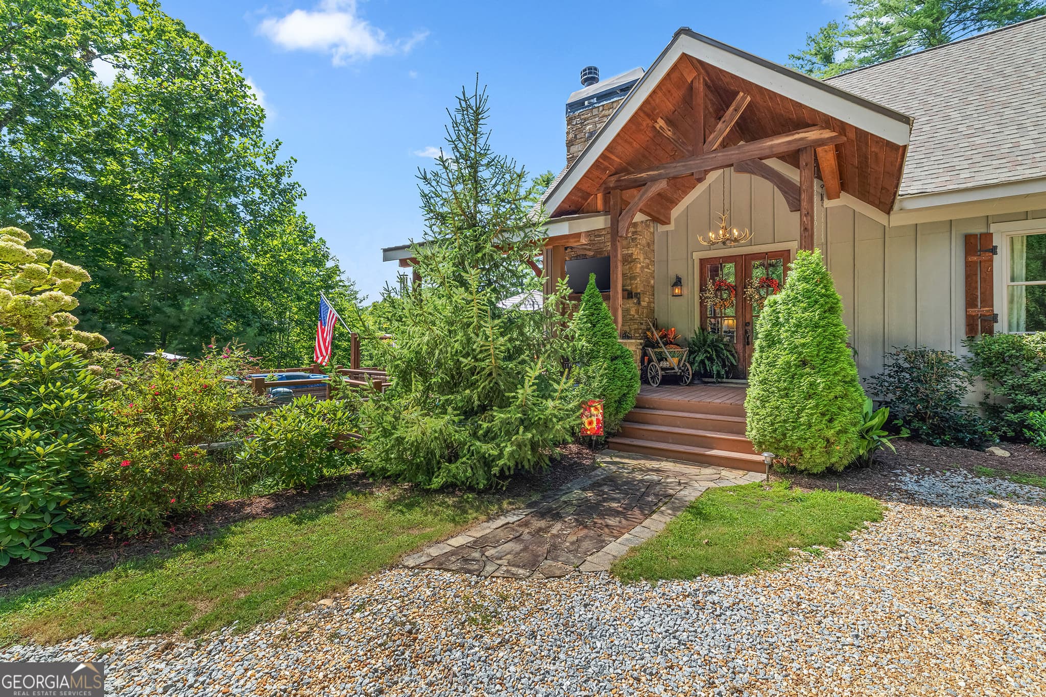 3 bedroom, 3.5 bathroom, 2,106 sq ft cabin,single family residence for sale at 115 Sunset Drive, Tiger, GA 30576 — photo 4