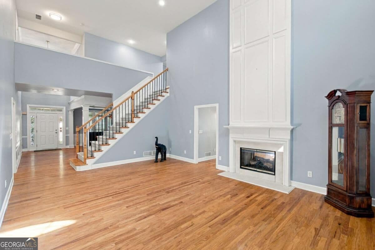 8 bedroom, 6.5 bathroom single family residence for sale at 2105 Wrights Mill Circle, Atlanta, GA 30324 — photo 8