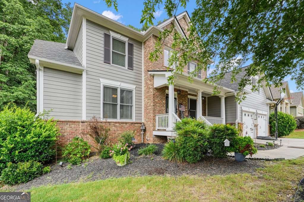5 bedroom, 3.5 bathroom, 3,653 sq ft single family residence for sale at 130 Newcastle Walk, Woodstock, GA 30188