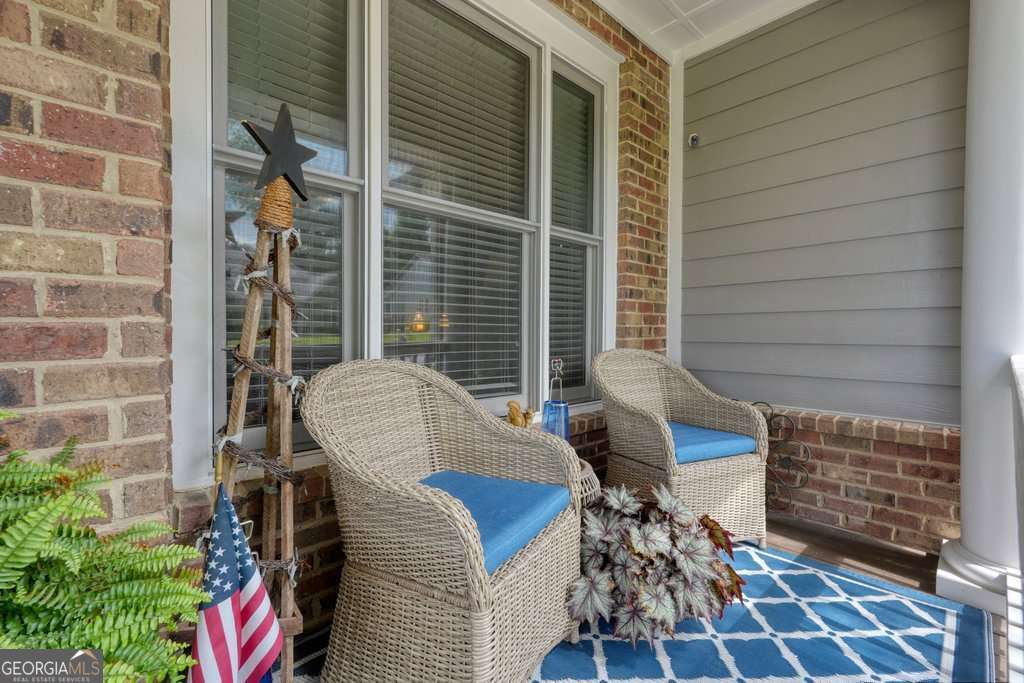 5 bedroom, 3.5 bathroom, 3,653 sq ft single family residence for sale at 130 Newcastle Walk, Woodstock, GA 30188 — photo 4