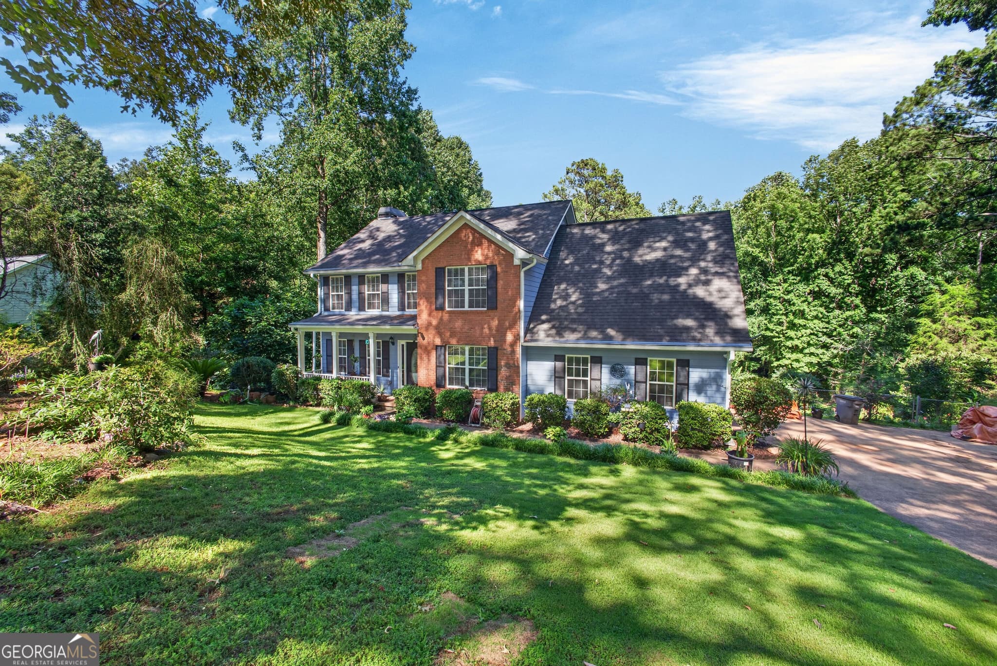 4 bedroom, 2.5 bathroom, 2,852 sq ft single family residence under contract at 117 Brookwood Drive, Lagrange, GA 30240 — photo 3