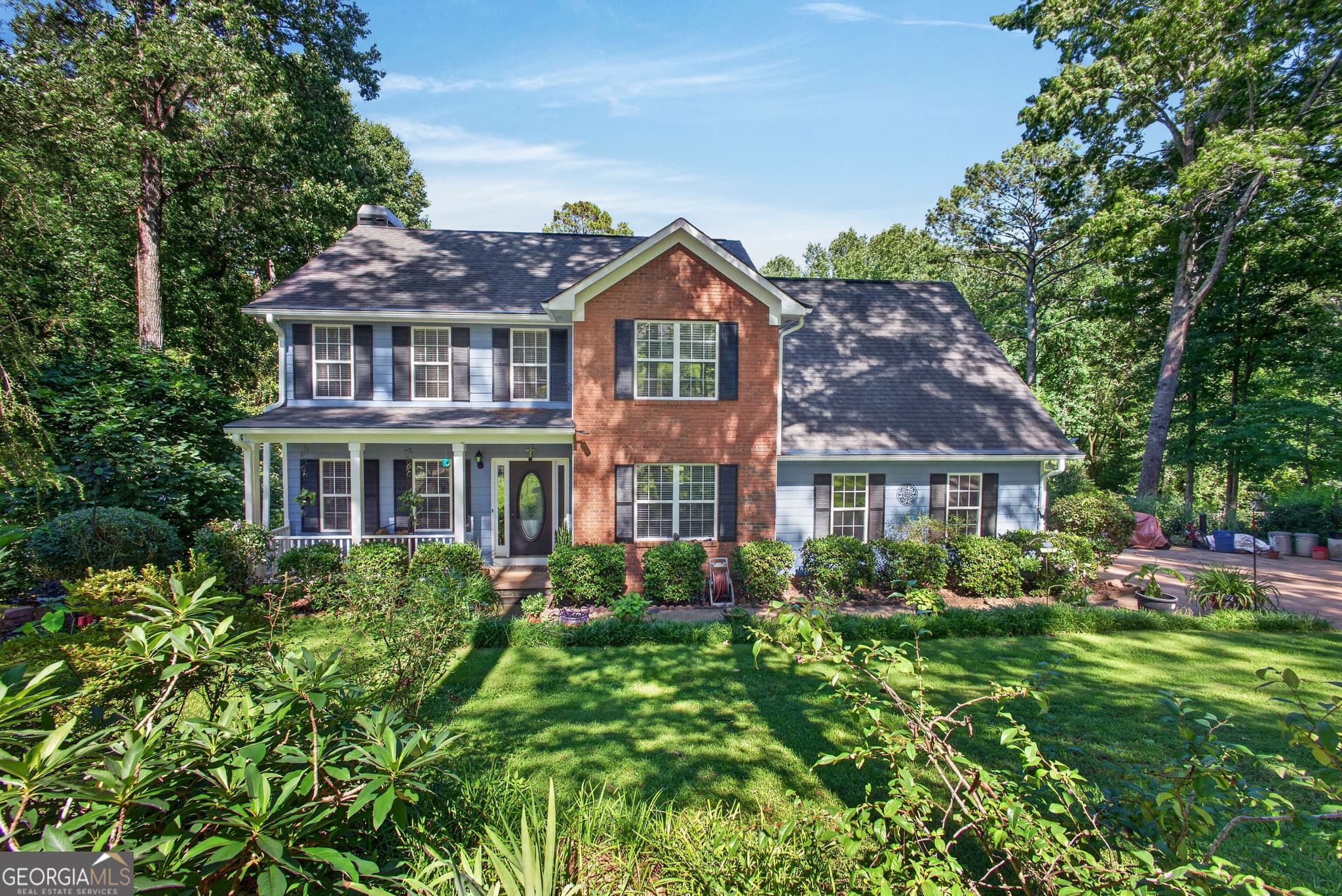 4 bedroom, 2.5 bathroom, 2,852 sq ft single family residence under contract at 117 Brookwood Drive, Lagrange, GA 30240
