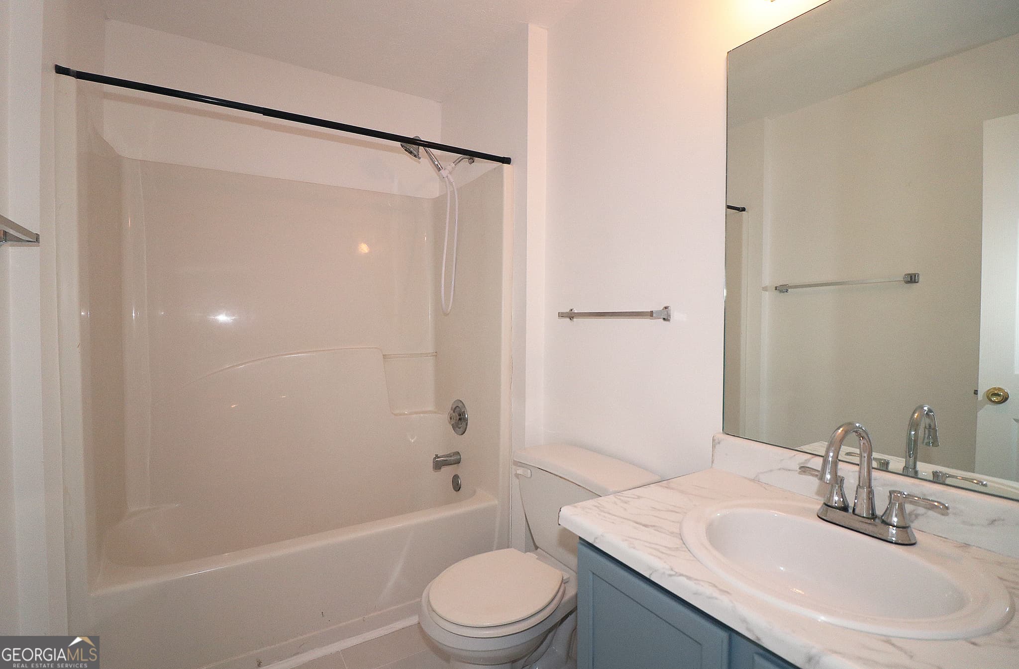 3 bedroom, 2.5 bathroom single family residence for sale at 5851 Giles Road, Lithonia, GA 30058 — photo 9