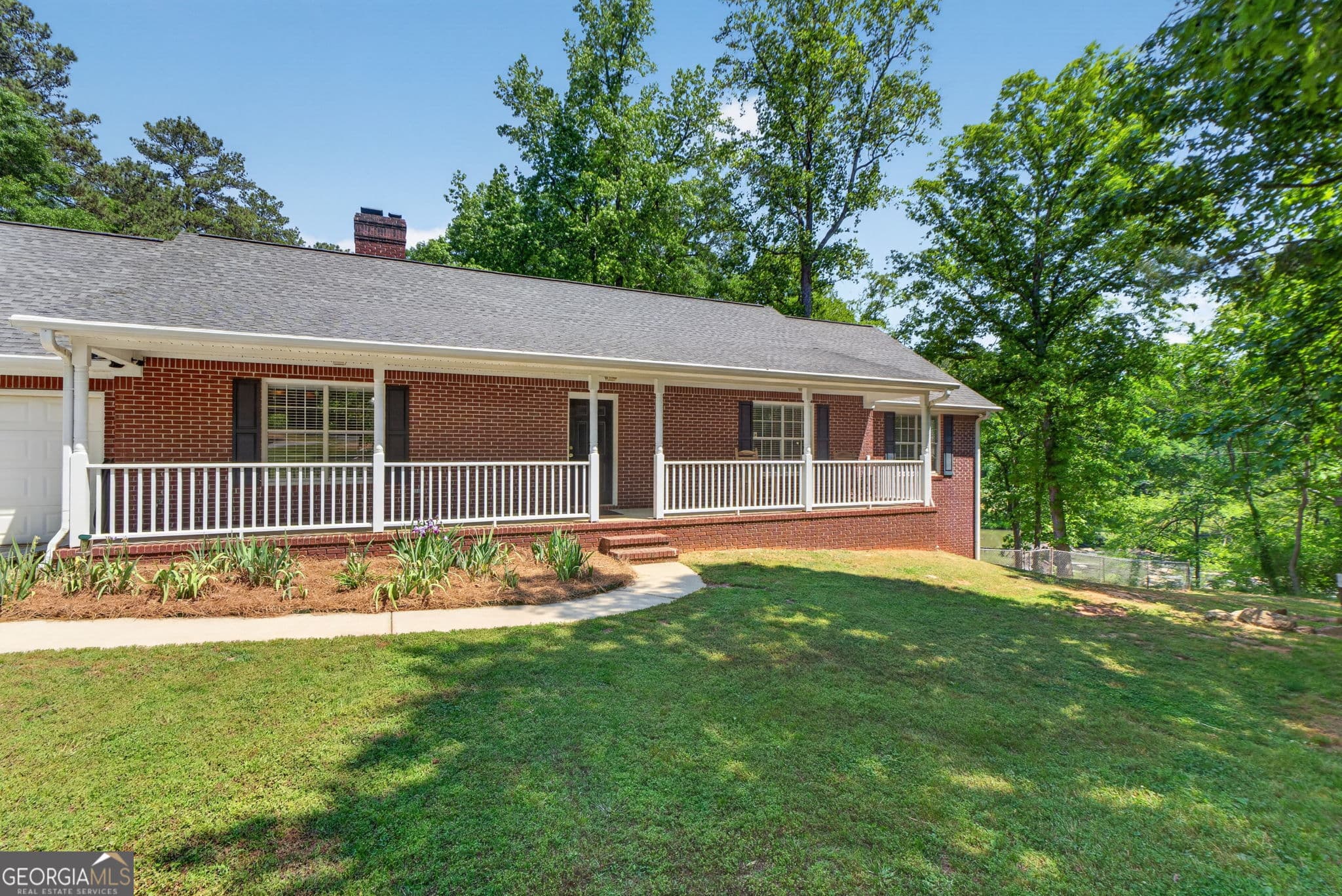 5 bedroom, 3 bathroom, 3,172 sq ft single family residence for sale at 1697 Millers Mill Road, Stockbridge, GA 30281 — photo 5